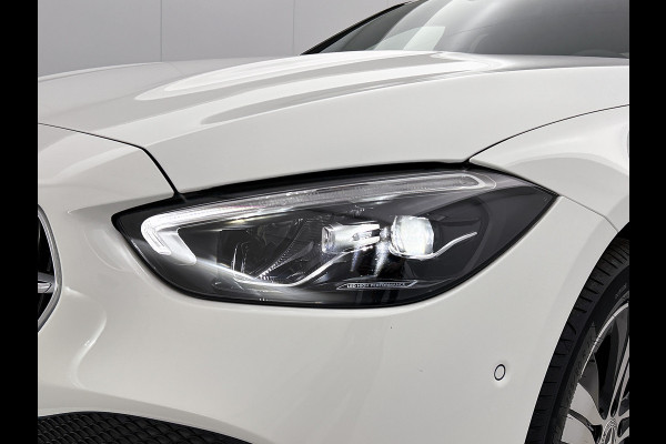 Mercedes-Benz C-Klasse 300 e Business Solution | Trekhaak | Donkergetint glas achter | Achteruitrijcamera | Smartphone-integratie | GUARD 360 ° Vehicle protection Plus | Stoelverwarming voor | Zitcomfortpakket |