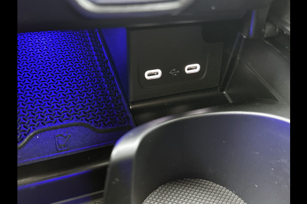 Mercedes-Benz C-Klasse 300 e Business Solution | Trekhaak | Donkergetint glas achter | Achteruitrijcamera | Smartphone-integratie | GUARD 360 ° Vehicle protection Plus | Stoelverwarming voor | Zitcomfortpakket |