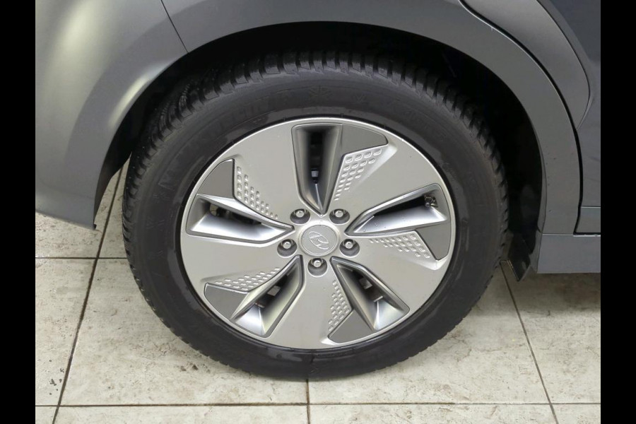 Hyundai Kona EV Fashion 64 kWh NL-AUTO | SOH 100% | NAVI | CAMERA