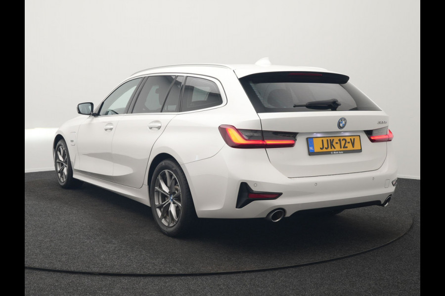 BMW 3 Serie Touring 320e Sportline PHEV 204pk Dealer O.H | Lederen Sportstoelen Verwarmd | Sfeerverlichting | Apple Carplay | Navigatie | Cruise Control | Virtual | DAB |  Plug In Hybrid