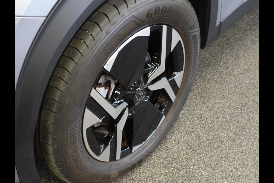 Peugeot 2008 1.2 PureTech 130pk Automaat Allure | Navigatie | Apple Carplay/Android Auto | 360 camera | Parkeersensoren | Blind Spot Assist | Adaptive Cruise Control | Stoelverwarming | Getinte ramen | Climate Control