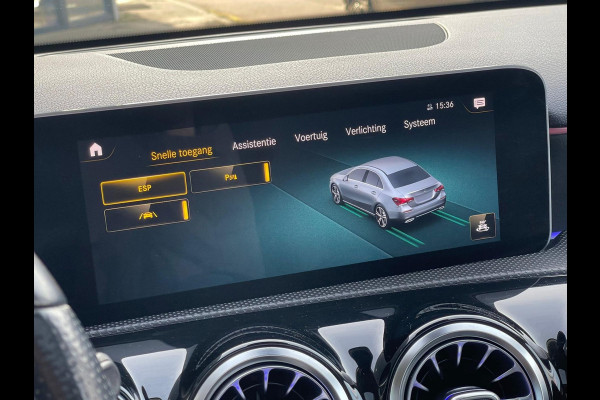 Mercedes-Benz A-Klasse 200 AMG | Pano | ACC | Sfeer | Camera