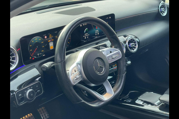 Mercedes-Benz A-Klasse 200 AMG | Pano | ACC | Sfeer | Camera
