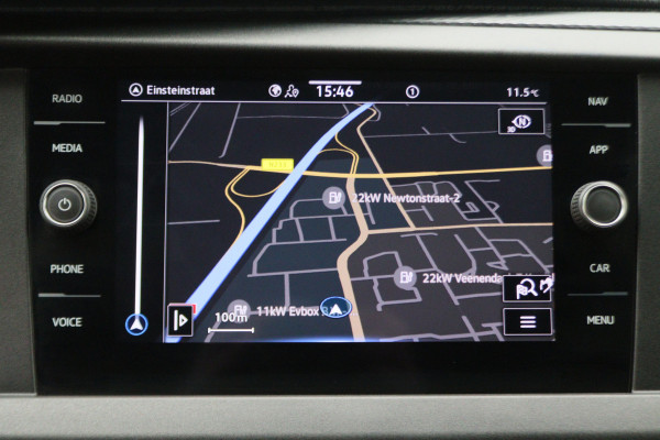 Volkswagen Transporter 2.0 TDI DSG L1H1 Leer, Airco, Apple Carplay, Camera, Cruise, Imperiaal, PDC, Trekhaak, 16''