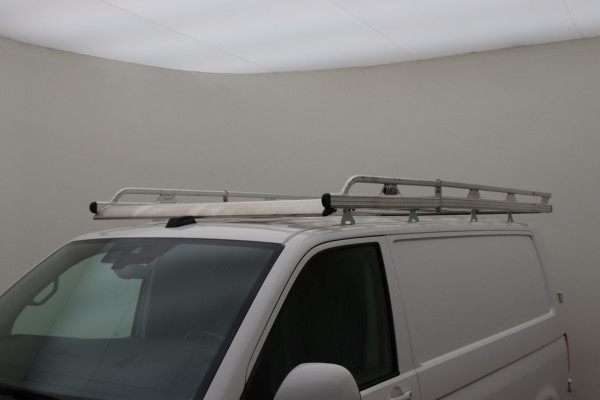 Volkswagen Transporter 2.0 TDI DSG L1H1 Leer, Airco, Apple Carplay, Camera, Cruise, Imperiaal, PDC, Trekhaak, 16''