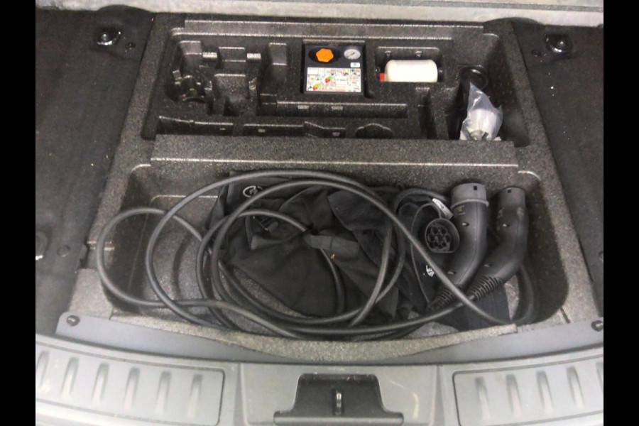 Land Rover Range Rover Evoque 1.5 P300e AWD R-Dynamic SE