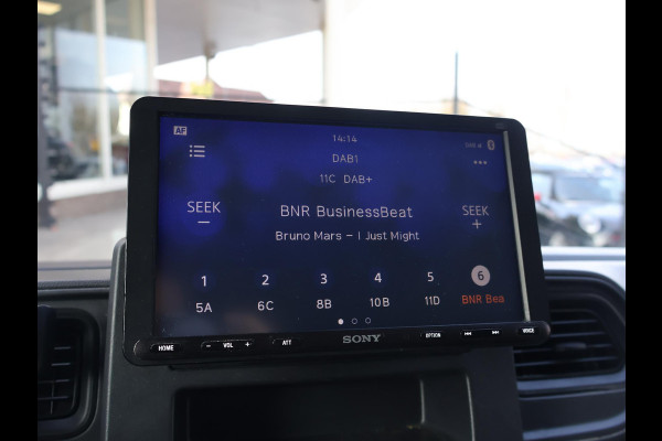 Renault Master T35 2.3 dCi 150 PK L2H2 + DAB | LEDER | CAMERA | DODEHOEK