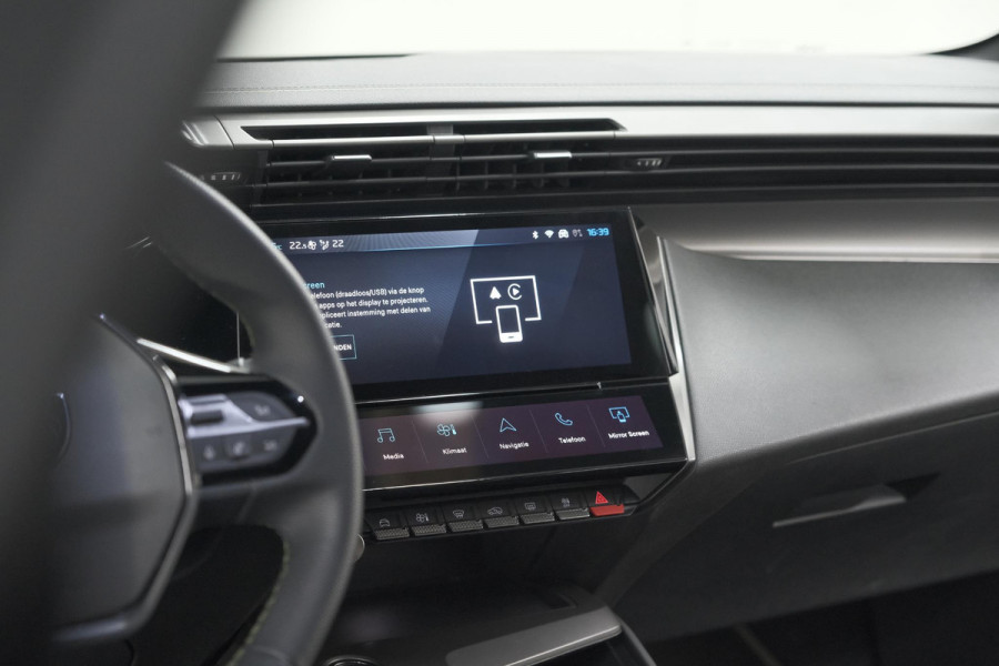 Peugeot 308 SW 1.2 Hybrid 136 e-DCS6 GT | Camera | Adaptieve Cruise Control | Apple Carplay