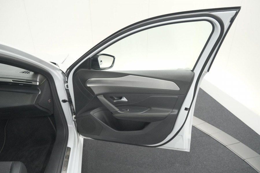 Peugeot 308 SW 1.2 Hybrid 136 e-DCS6 GT | Camera | Adaptieve Cruise Control | Apple Carplay