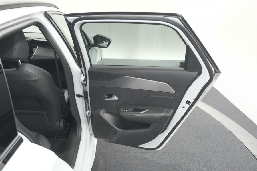 Peugeot 308 SW 1.2 Hybrid 136 e-DCS6 GT | Camera | Adaptieve Cruise Control | Apple Carplay