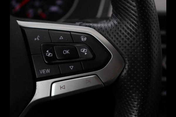 Volkswagen Passat 1.4 TSI PHEV GTE | Stoelverwarming | Camera | Carplay | Navigatie | Matrix LED | Adaptive cruise | Climate control | Bluetooth | Parkeerhulp | Plug In