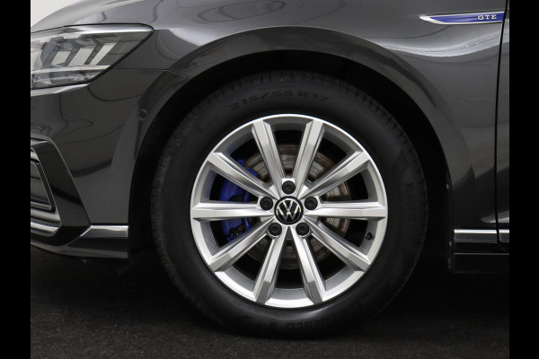 Volkswagen Passat 1.4 TSI PHEV GTE | Stoelverwarming | Camera | Carplay | Navigatie | Matrix LED | Adaptive cruise | Climate control | Bluetooth | Parkeerhulp | Plug In