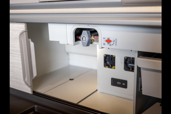 Volkswagen California Ocean eHybrid 4Motion / 245pk / Trekhaak /