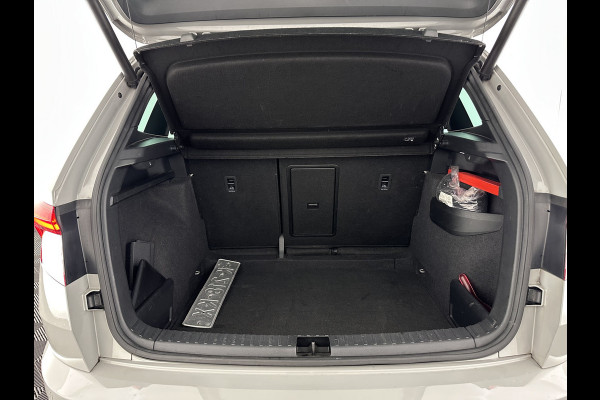 Škoda Karoq 1.5 TSI ACT Sportline Business (INCL-BTW) Aut. *PANO | DIGI-COCKPIT | FULL-LED | ADAPTIVE-CRUISE | CANTON-AUDIO | BLINDSPOT | HEATED-SPORTSEATS | CAMERA | AMBIENTLIGHT | NAVI-FULLMAP | KEYLESS | DAB+ | TOWBAR | PRIVACYGLAS