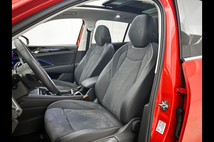 Volkswagen Tiguan 1.5 eTSI PHEV Life Edition PANO | IQ-LIGHT | TREKHAAK | 360-CAMERA | SFEERVERLICHTING | AD-CRUISE