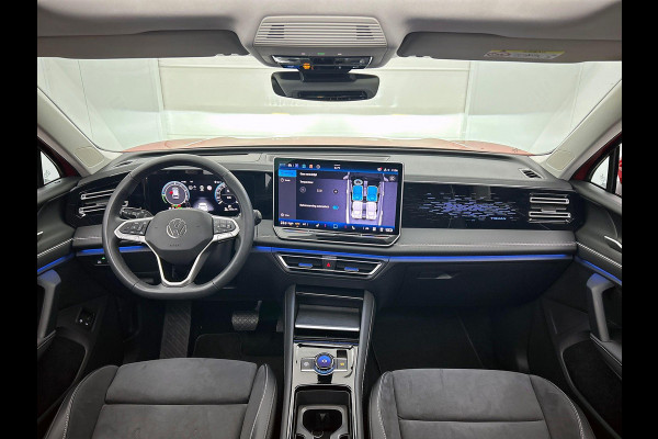 Volkswagen Tiguan 1.5 eTSI PHEV Life Edition PANO | IQ-LIGHT | TREKHAAK | 360-CAMERA | SFEERVERLICHTING | AD-CRUISE