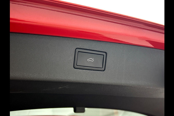 Volkswagen Tiguan 1.5 eTSI PHEV Life Edition PANO | IQ-LIGHT | TREKHAAK | 360-CAMERA | SFEERVERLICHTING | AD-CRUISE