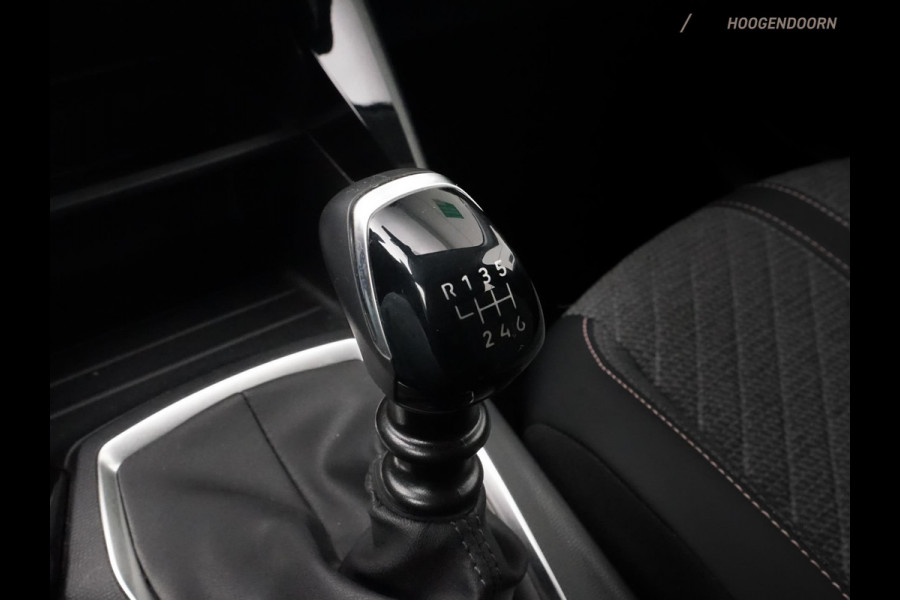 Peugeot 208 1.2 PureTech 100 Active Sport (APPLE CARPLAY,CRUISE CONTROL,PARKEERSENSOREN,LED,AIRCO,NIEUW MODEL,TOPCONDITIE)