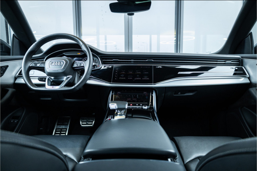 Audi Q8 55 TFSI e quattro Pro Line Advanced - S Line | Panorama | Luchtvering | 360 Camera | Trekhaak