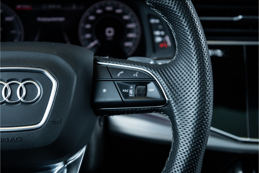 Audi Q8 55 TFSI e quattro Pro Line Advanced - S Line | Panorama | Luchtvering | 360 Camera | Trekhaak