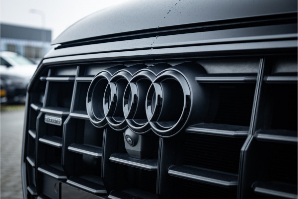 Audi Q8 55 TFSI e quattro Pro Line Advanced - S Line | Panorama | Luchtvering | 360 Camera | Trekhaak