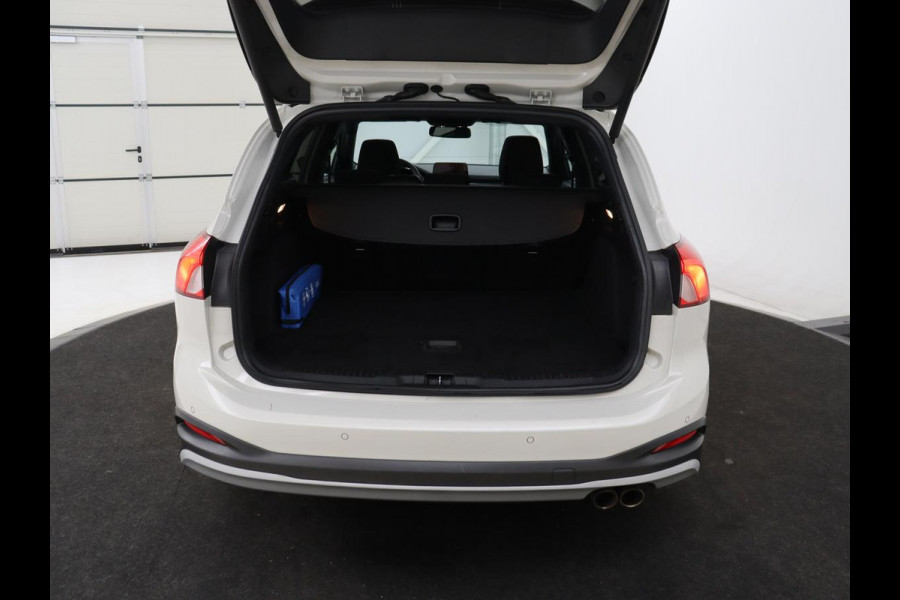 Ford Focus 1.0 EcoBoost Hybrid Active X | Panoramadak | Stoelverwarming | Adaptive cruise | Carplay | Camera | Keyless | Full LED | Navigatie | DAB | Bluetooth | Climate control