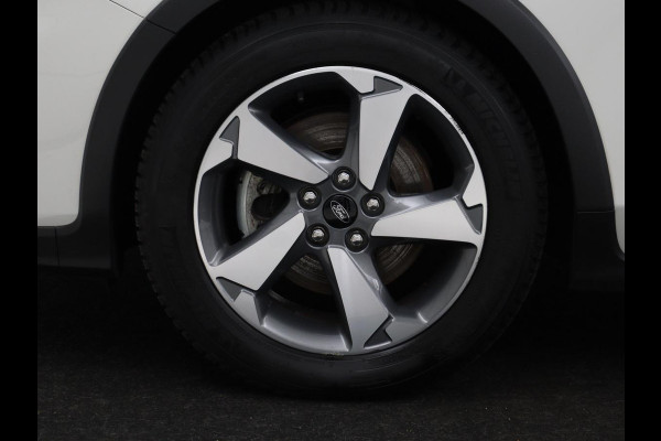 Ford Focus 1.0 EcoBoost Hybrid Active X | Panoramadak | Stoelverwarming | Adaptive cruise | Carplay | Camera | Keyless | Full LED | Navigatie | DAB | Bluetooth | Climate control