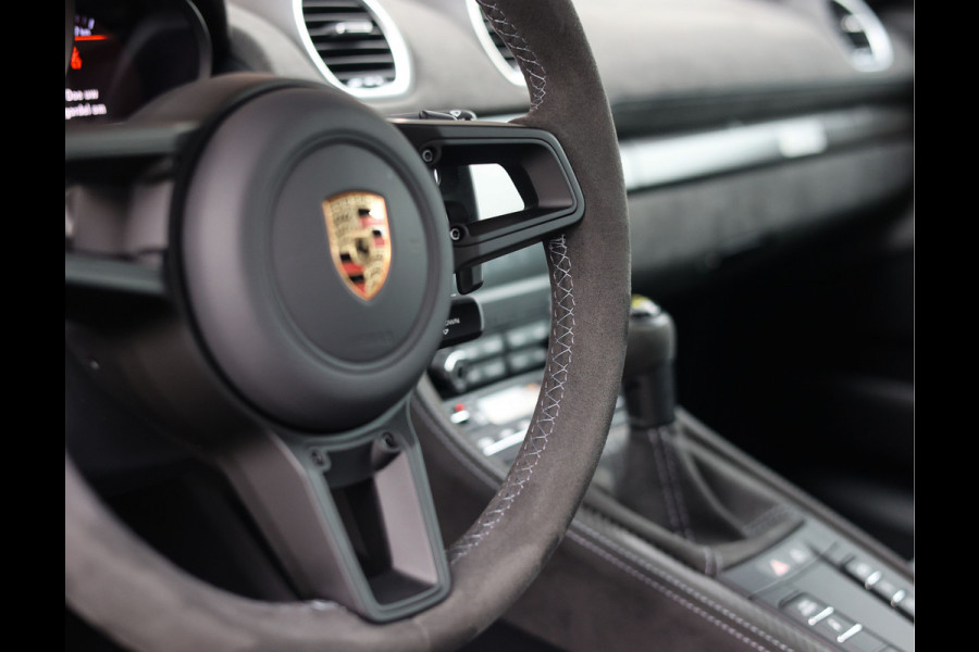 Porsche 718 Cayman GT4 RS | Weissach - PASM - Sport Chrono