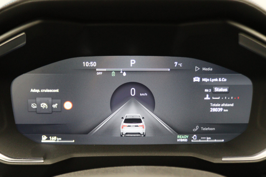 Lynk & Co 01 1.5 Two-Tone, 360° Camera, Panoramadak, Zwarte hemel, ACC, Keyless, PDC, LED, 20''