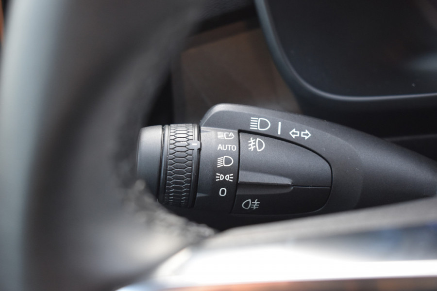 Volvo C40 Twin Plus 408PK 78 kWh | ACC | All Seasons | Stoelverwarming | Camera | Nubuck