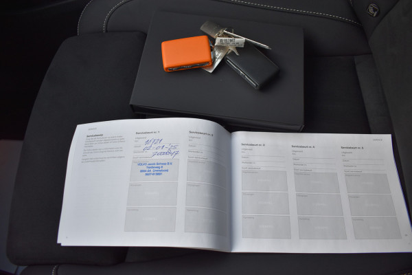 Volvo C40 Twin Plus 408PK 78 kWh | ACC | All Seasons | Stoelverwarming | Camera | Nubuck