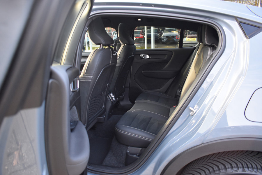 Volvo C40 Twin Plus 408PK 78 kWh | ACC | All Seasons | Stoelverwarming | Camera | Nubuck