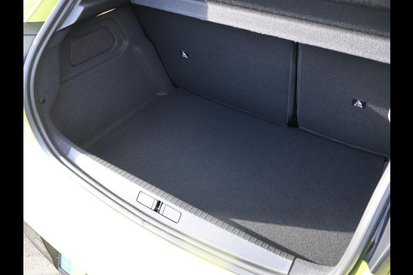 Peugeot 208 1.2 HYBRID 145 PK e-DCS6 GT *NIEUW* + CAMERA | SFEERVERLICHTING | CARPLAY