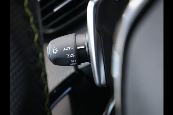 Peugeot 208 1.2 HYBRID 145 PK e-DCS6 GT *NIEUW* + CAMERA | SFEERVERLICHTING | CARPLAY