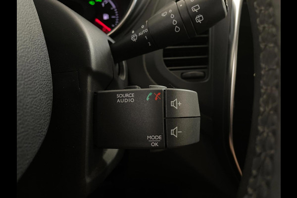 Renault Captur 0.9 TCe Limited AIRCO CLIMA CRUISE NAVI BLUETOOTH MULTI STUUR PRIVACY GLAS PDC ZEER NETTE AUTO