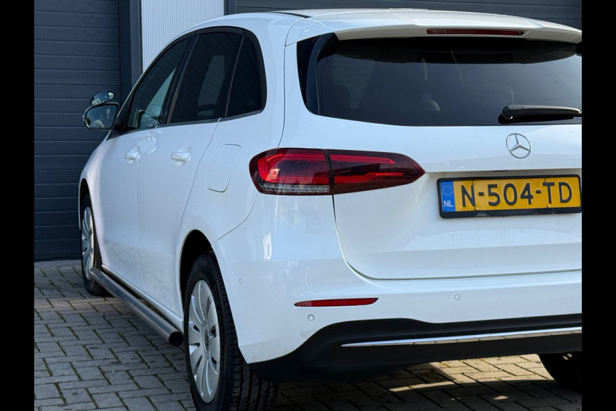 Mercedes-Benz B-Klasse 200d / AUTOMAAT / CAMERA / APK / NAP