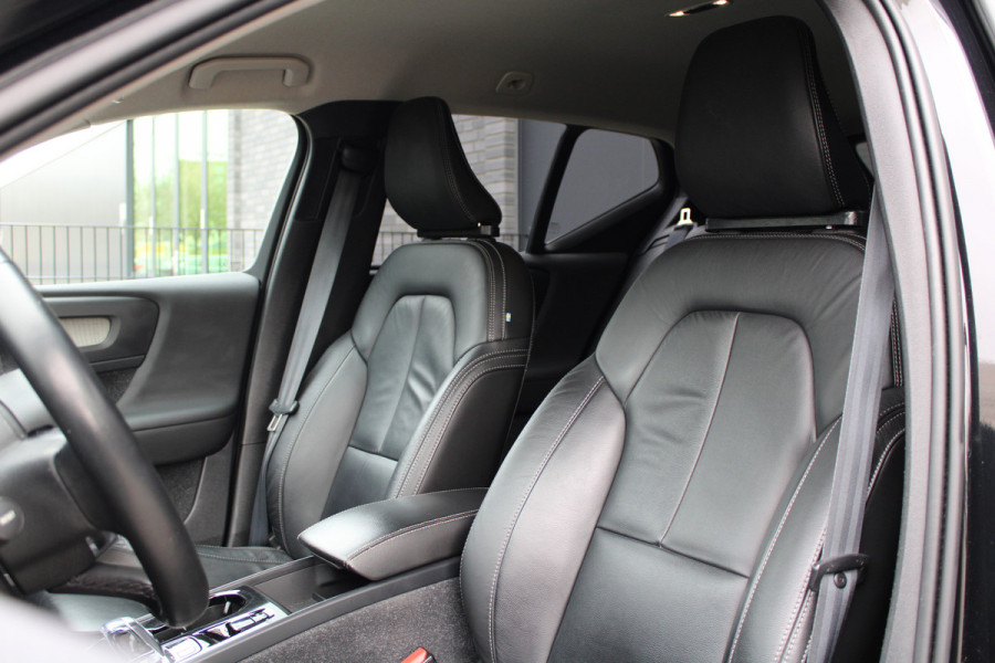 Volvo XC40 1.5 T5 Recharge Inscription | NAP! | ACC | STOEL+STUURVERWARMING | CAMERA | KEYLESS | CARPLAY |