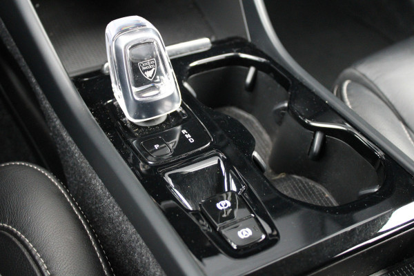 Volvo XC40 1.5 T5 Recharge Inscription | NAP! | ACC | STOEL+STUURVERWARMING | CAMERA | KEYLESS | CARPLAY |