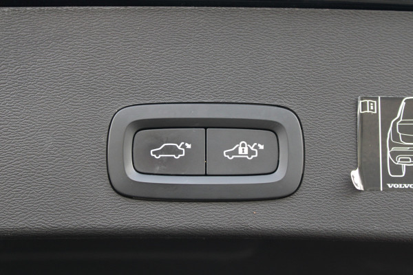 Volvo XC40 1.5 T5 Recharge Inscription | NAP! | ACC | STOEL+STUURVERWARMING | CAMERA | KEYLESS | CARPLAY |