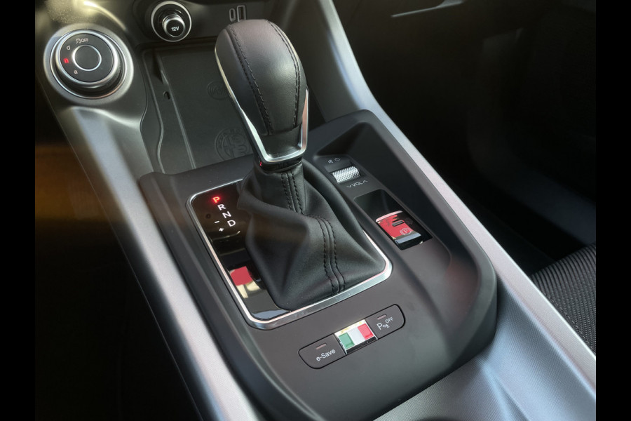 Alfa Romeo Tonale 1.3T PHEV Ti 280PK PHEV | Stoelverwarming | 360 Camera