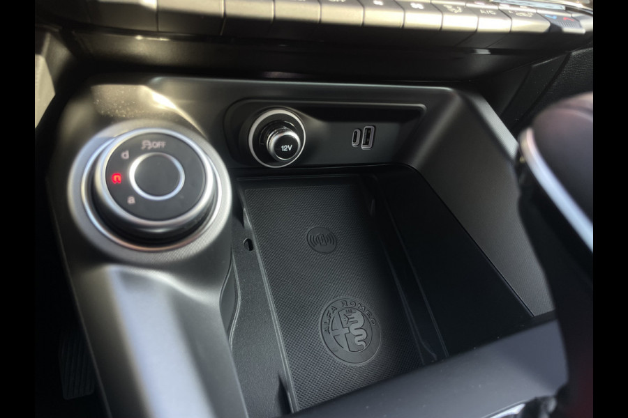 Alfa Romeo Tonale 1.3T PHEV Ti 280PK PHEV | Stoelverwarming | 360 Camera