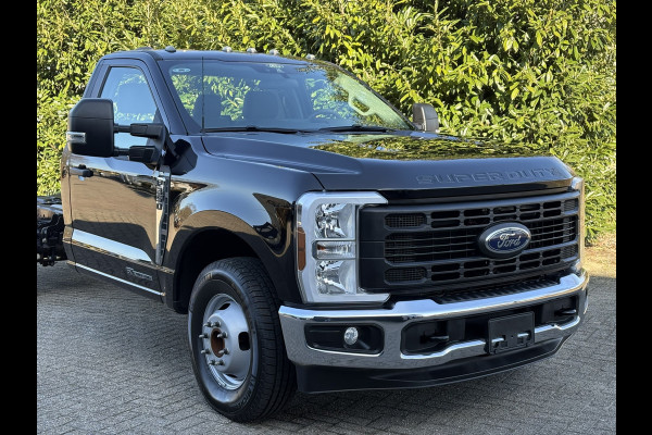 Ford USA F-350 6.7L Turbo V8 Power Stroke Chassis DRW