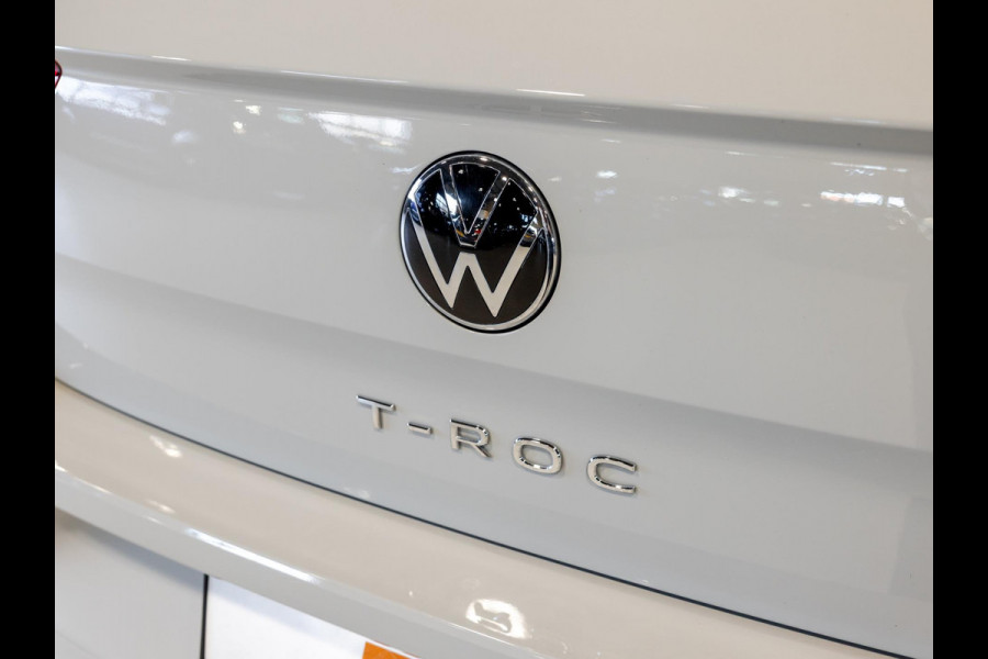 Volkswagen T-Roc 1.5 TSI R-Line Blackstyle / 150pk / Stoel en stuur verwarming / Achteruitrij camera / Keyless /