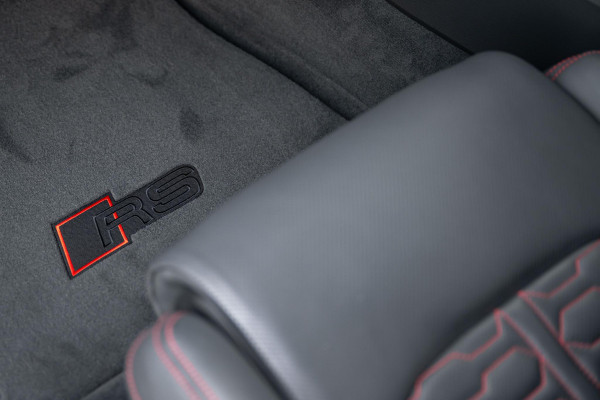 Audi RSQ8 4.0 TFSI Performance 640pk Carbon Nightv. 305 km/h