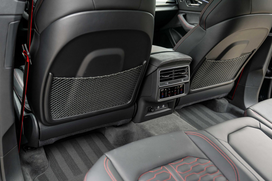 Audi RSQ8 4.0 TFSI Performance 640pk Carbon Nightv. 305 km/h