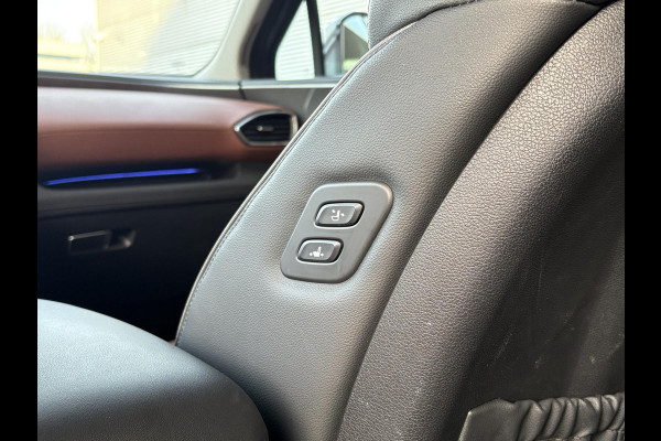 Hyundai Santa Fe 1.6 T-GDI PHEV Premium 7p. | Trekhaak | Leder | 360 Camera | Stoel- Ventilatie & Verwarming |