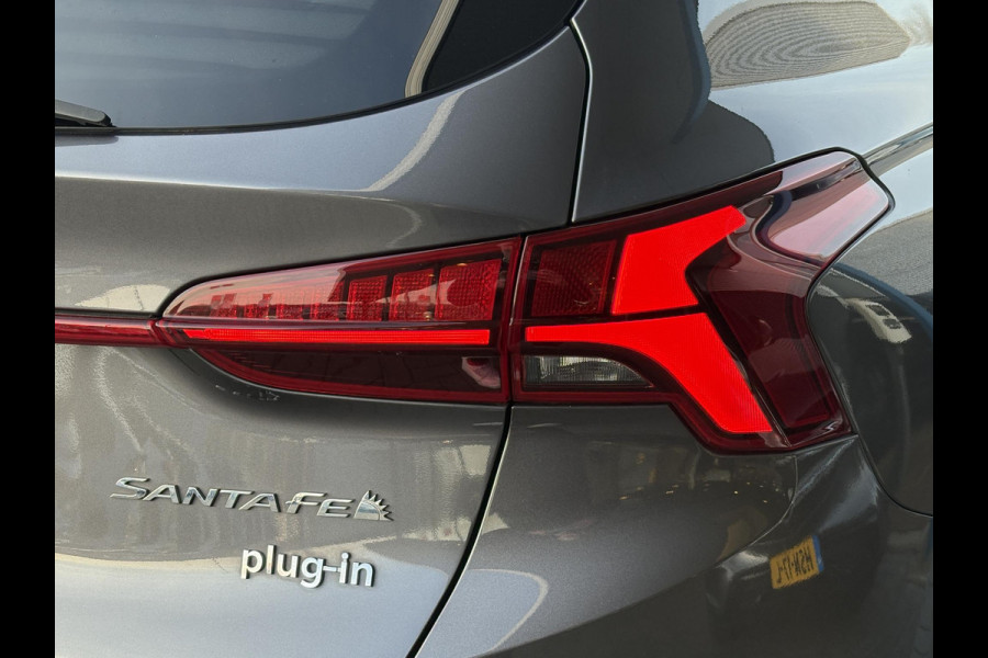 Hyundai Santa Fe 1.6 T-GDI PHEV Premium 7p. | Trekhaak | Leder | 360 Camera | Stoel- Ventilatie & Verwarming |