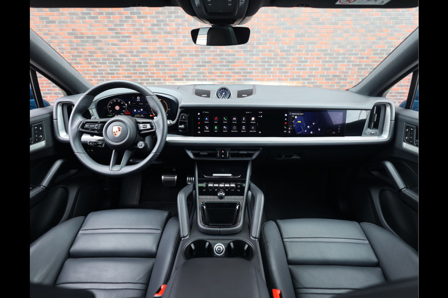 Porsche Cayenne Coupé 3.0 E-Hybrid | Pano - Trekhaak - Sport Chrono