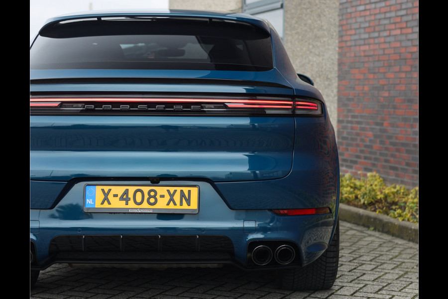 Porsche Cayenne Coupé 3.0 E-Hybrid | Pano - Trekhaak - Sport Chrono