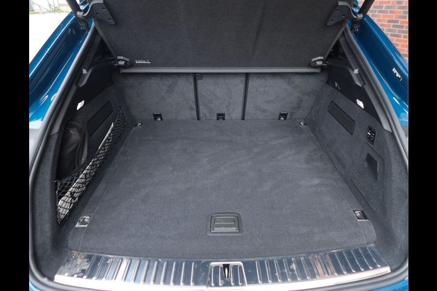 Porsche Cayenne Coupé 3.0 E-Hybrid | Pano - Trekhaak - Sport Chrono